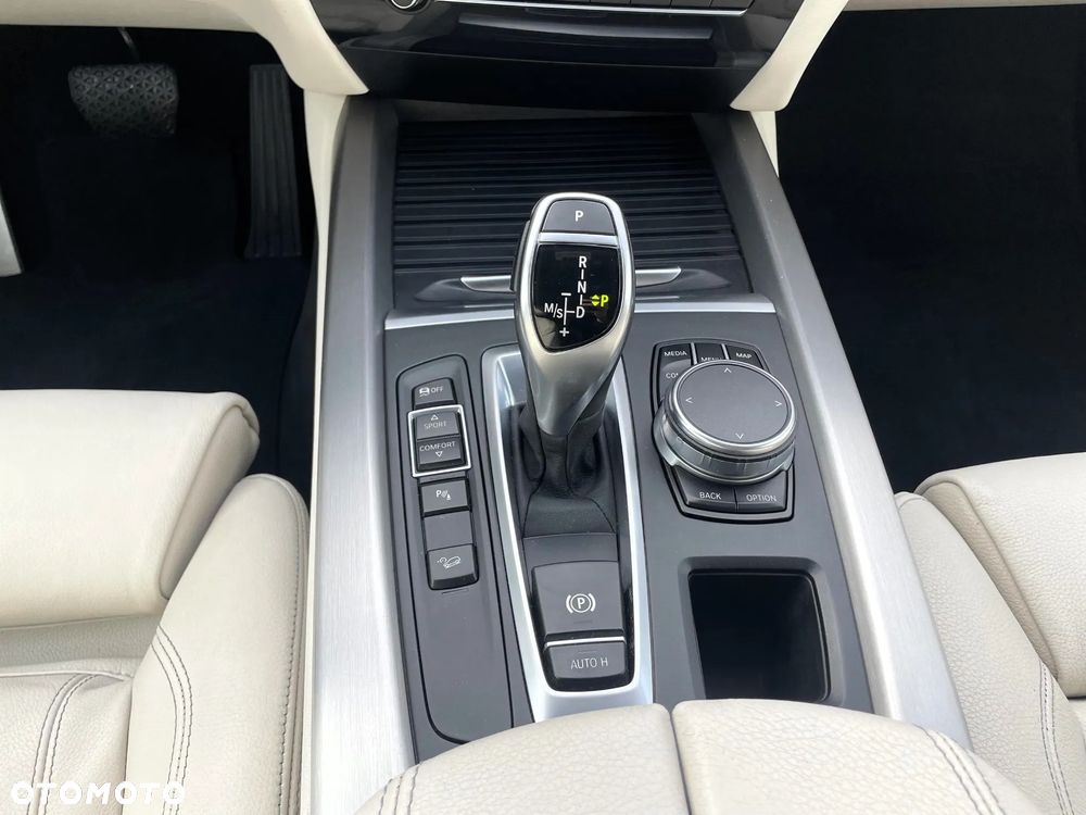 BMW X5 xDrive25d - 12