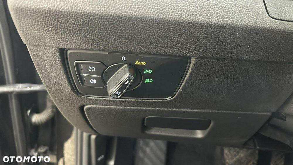 Volkswagen Passat - 26