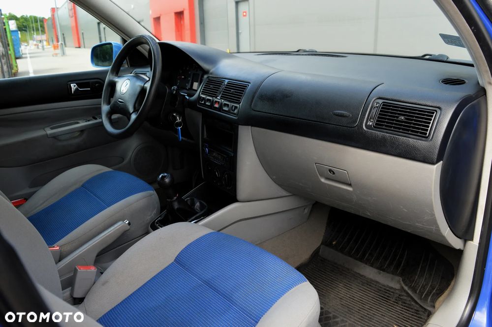 Volkswagen Golf 1.4 Comfortline - 10