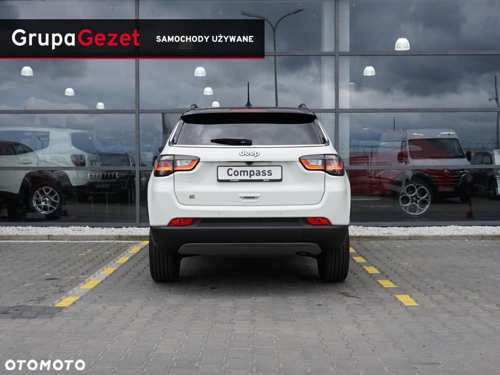 Jeep Compass - 9