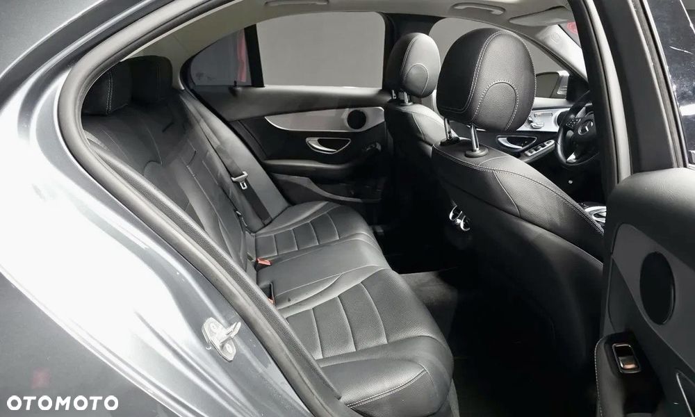 Mercedes-Benz Klasa C 200 7G-TRONIC Avantgarde - 7