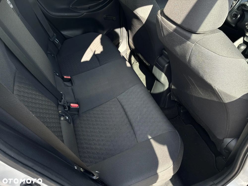 Toyota Yaris - 15