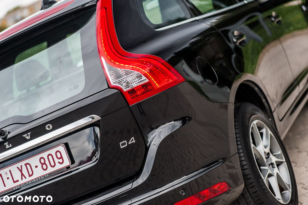 Volvo XC 60 D4 Ocean Race - 30