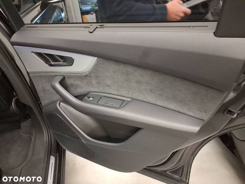 Audi Q7 55 TFSI mHEV Quattro Tiptr - 16