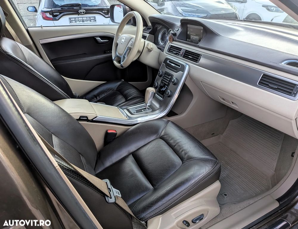 Volvo XC 70 D4 AWD Geartronic Summum - 17