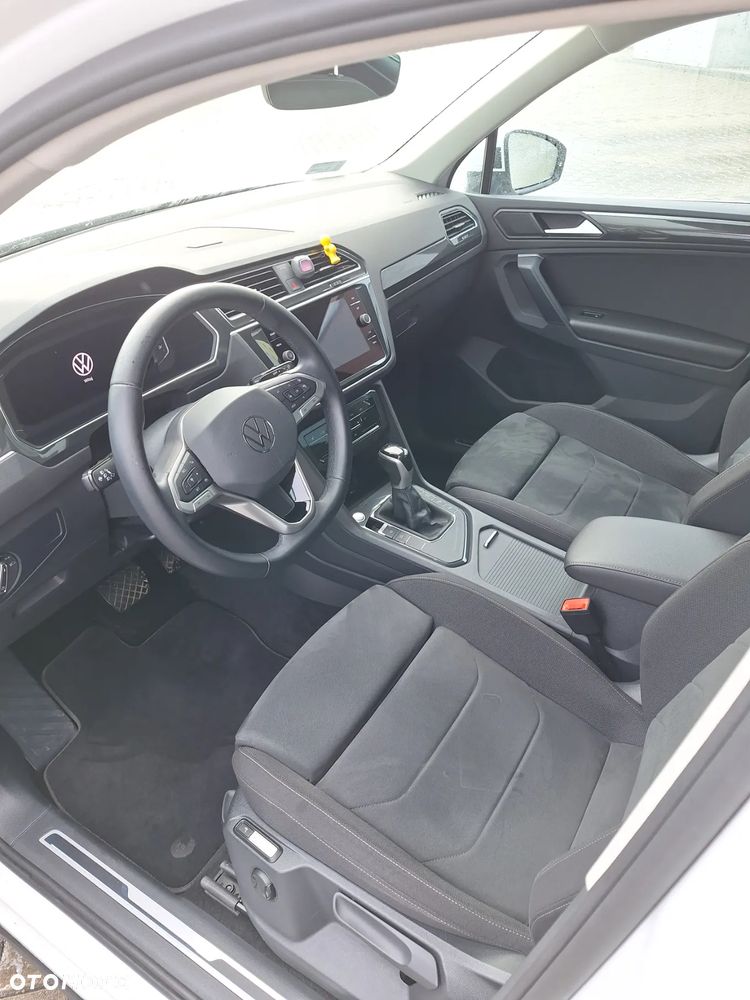 Volkswagen Tiguan - 22