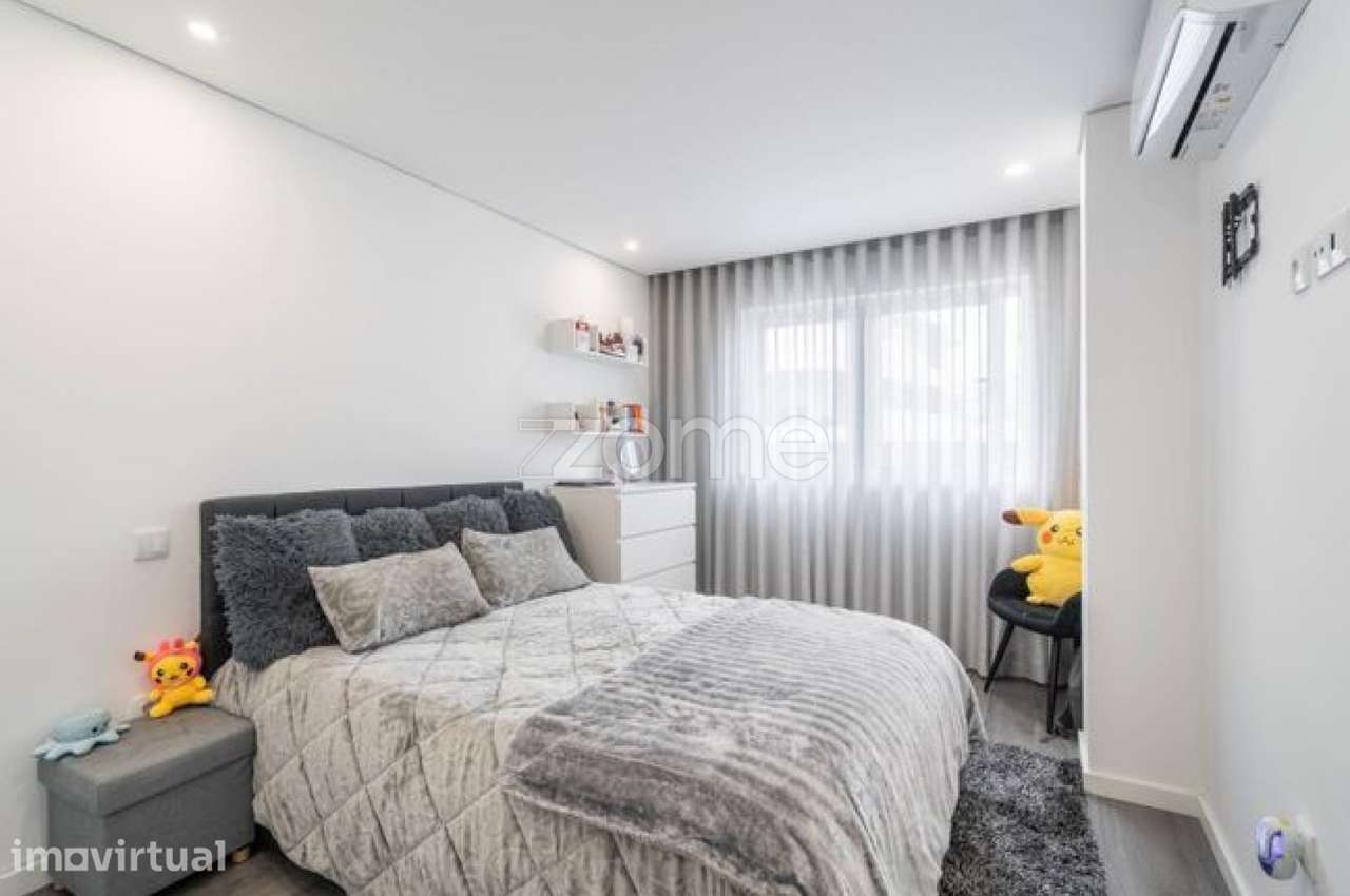Apartamento T3 Como Novo - Vila Verde - Grande imagem: 3/24