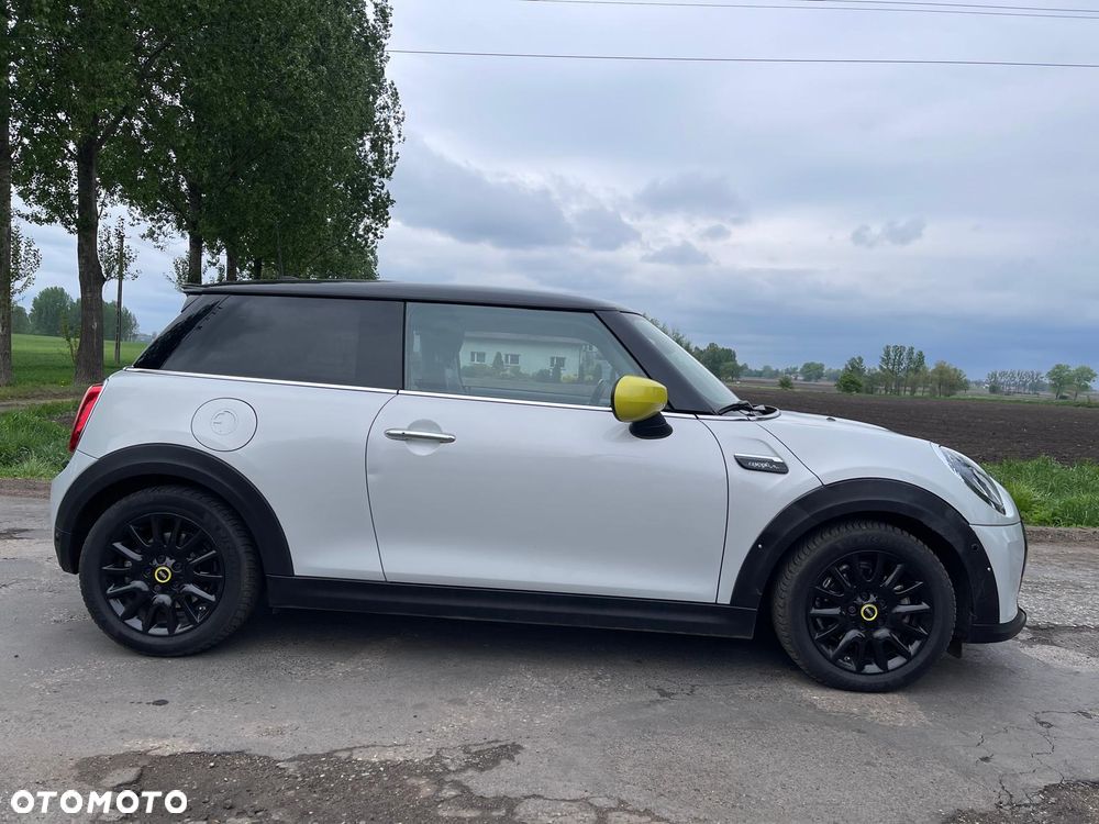 MINI Cooper SE Trim M - 4