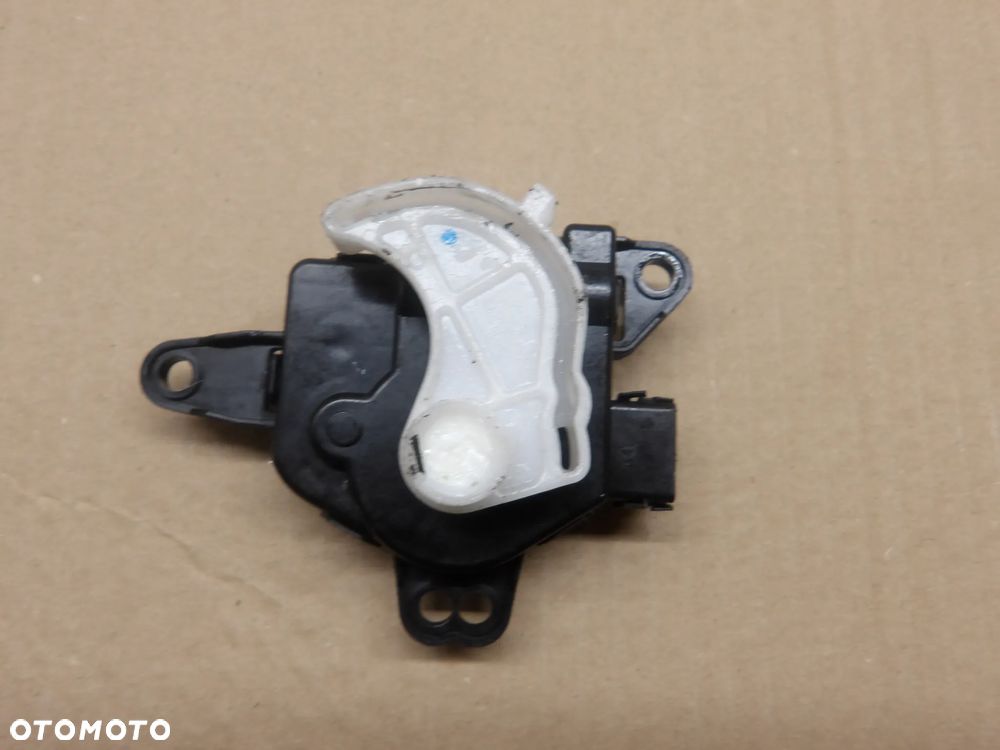 KIA CEED SW II 12-18r. 1.6 CRDI SILNICZEK NAGRZEWNICY D332-ATBAA - 7