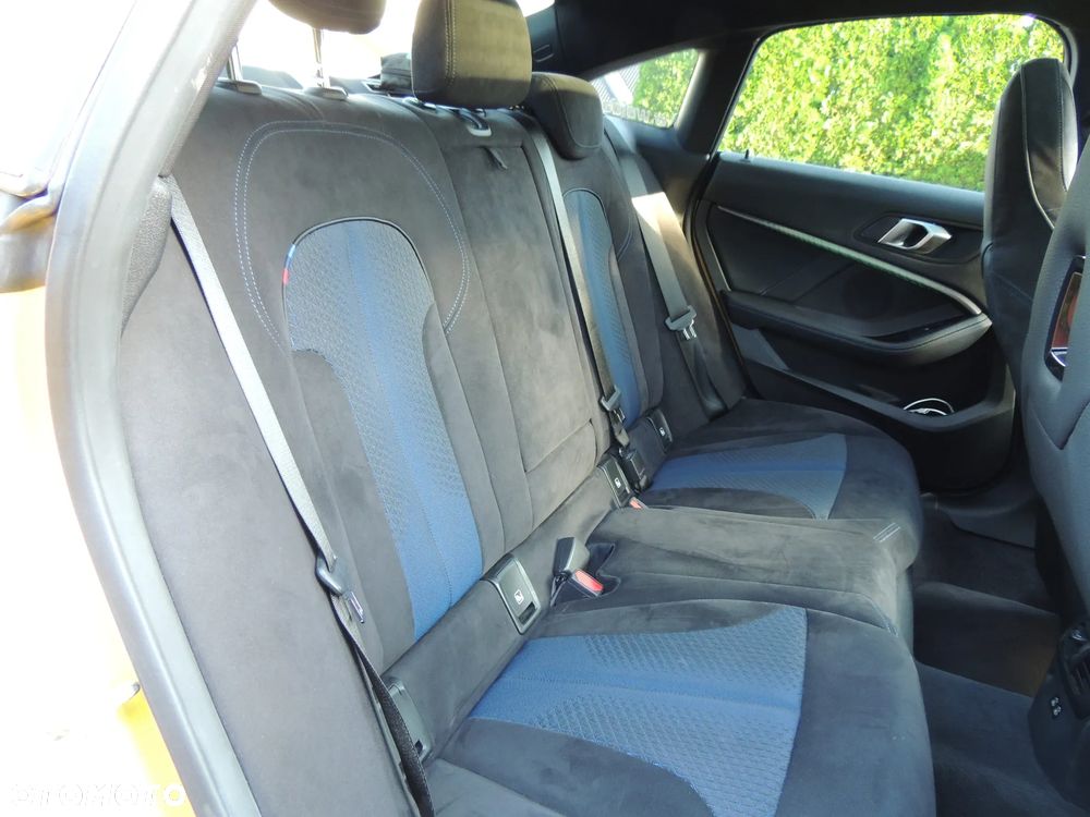 BMW Seria 2 220d xDrive - 22