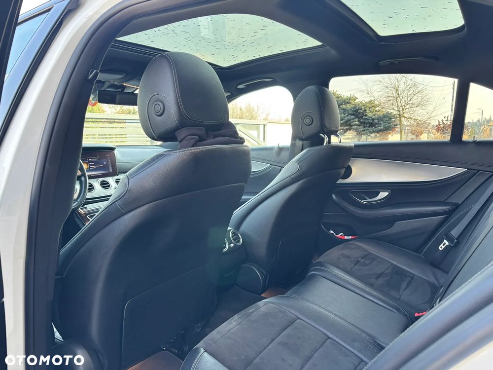 Mercedes-Benz Klasa E 220 d 9G-TRONIC AMG Line - 9