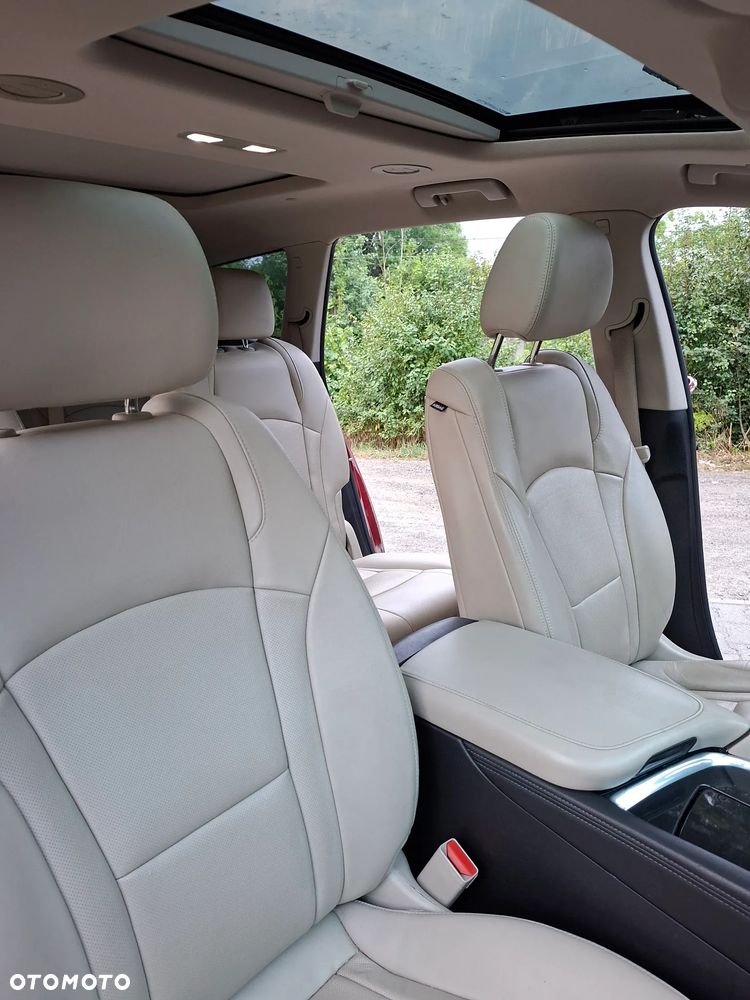 Buick Enclave - 12