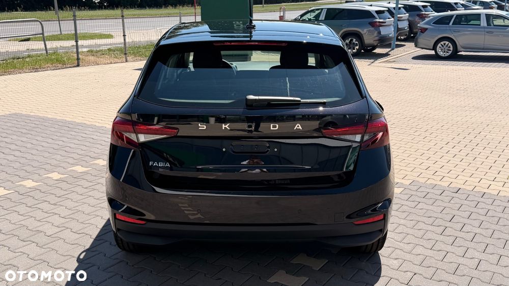 Skoda Fabia 1.0 TSI Drive DSG - 9