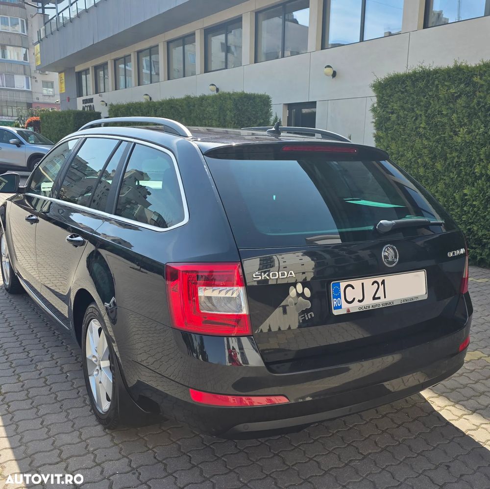 Skoda Octavia 2.0 TDI ELEGANCE DSG - 9