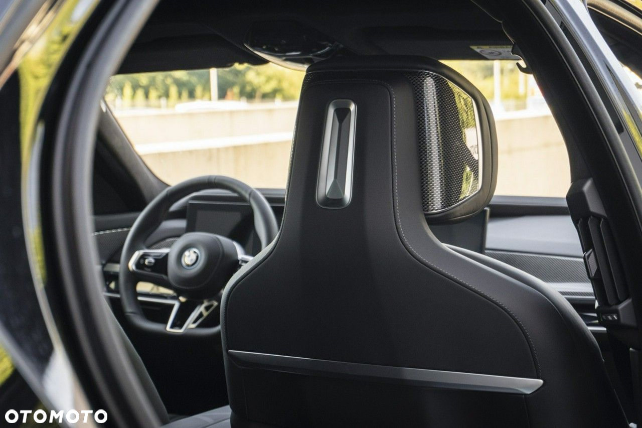 BMW i7 - 20