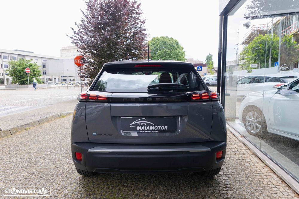 Peugeot e-2008 54 kWh Active - 24