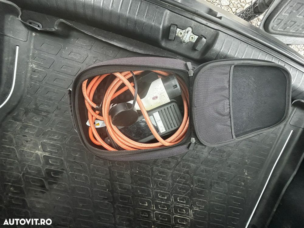 Kia Niro 1.6 GDI PHEV 2WD Aut. Vision - 16