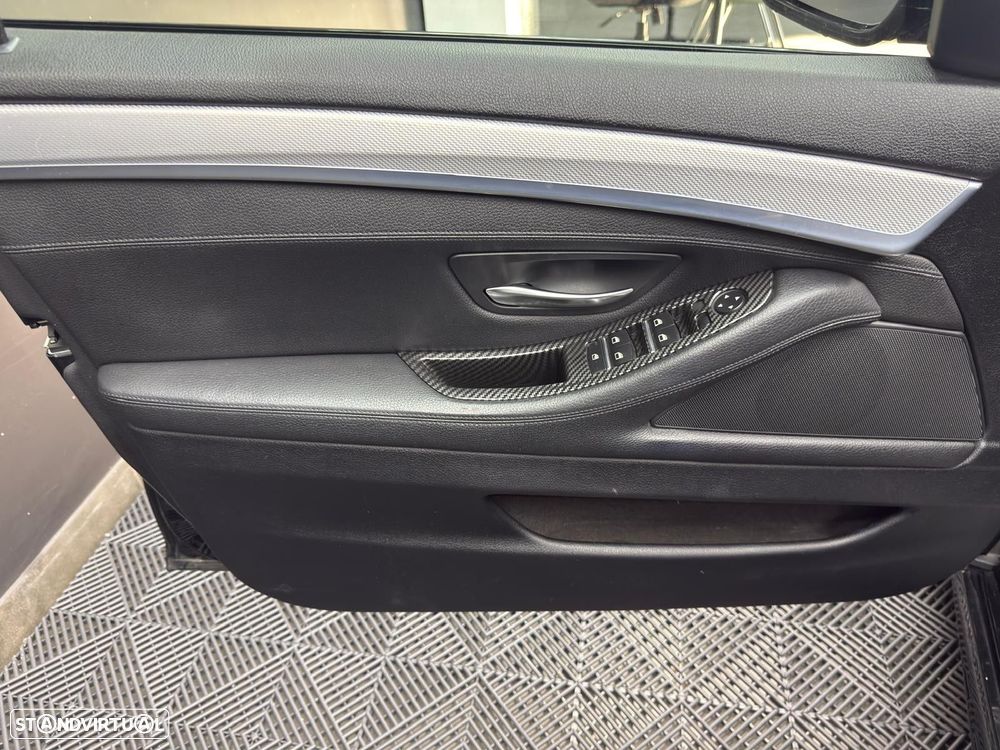 BMW 520 d Pack M - 50