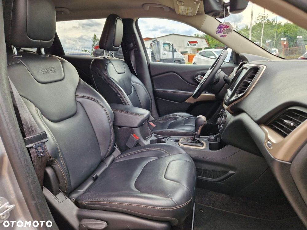 Jeep Cherokee 3.2 V6 Active Drive I Limited - 23