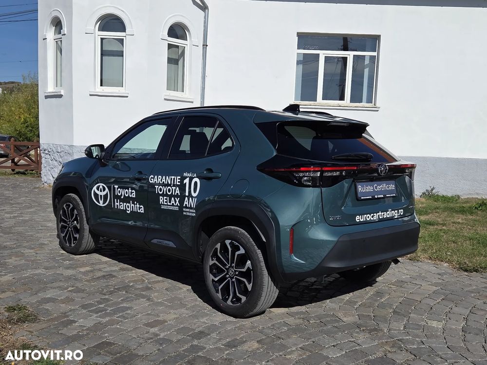 Toyota Yaris Cross 1.5 VVT-i HSD 4x2 Dynamic - 3