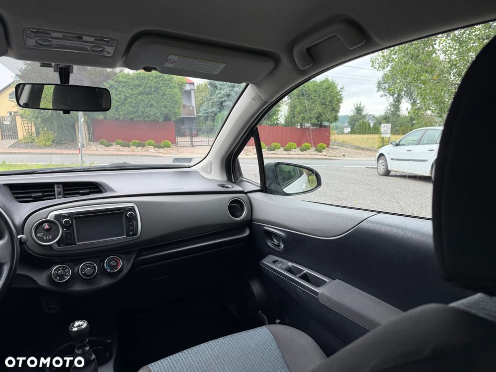 Toyota Yaris 1.4 D-4D - 11
