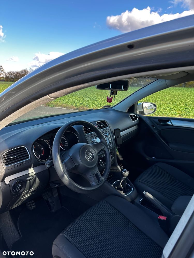 Volkswagen Golf - 14