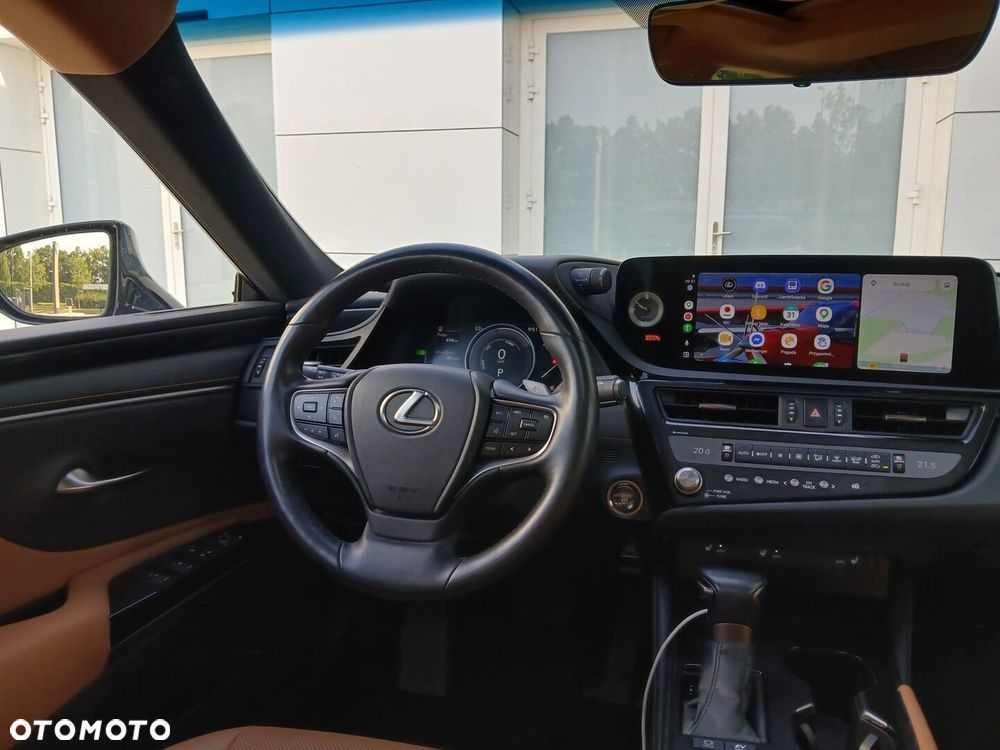 Lexus ES - 5