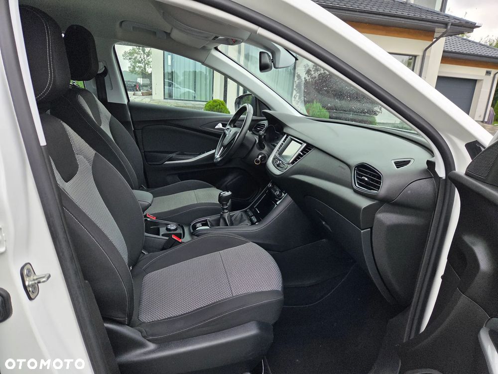 Opel Grandland X 1.5 D Start/Stop Business Edition - 25