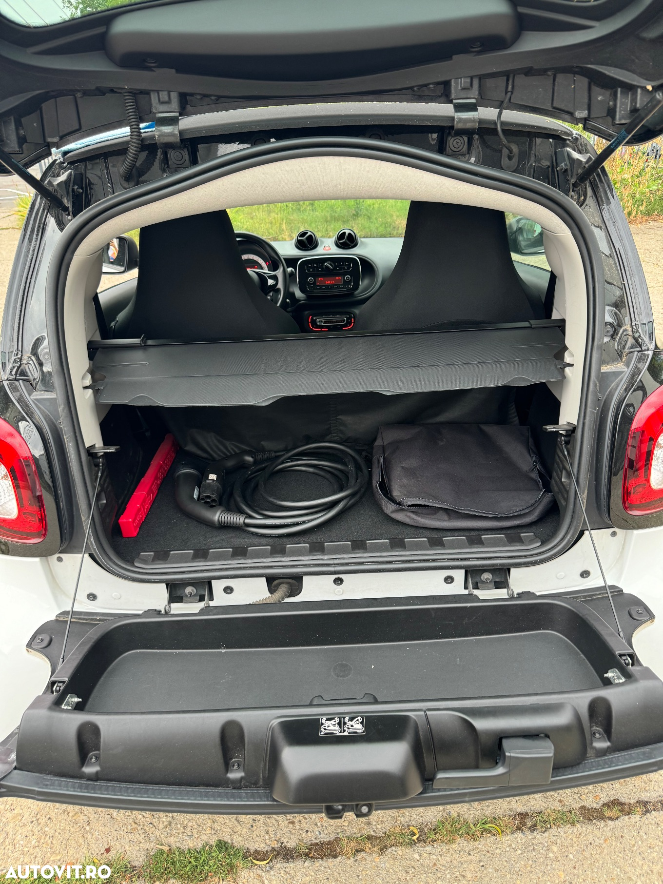 Smart Fortwo 60 kW electric drive - 19