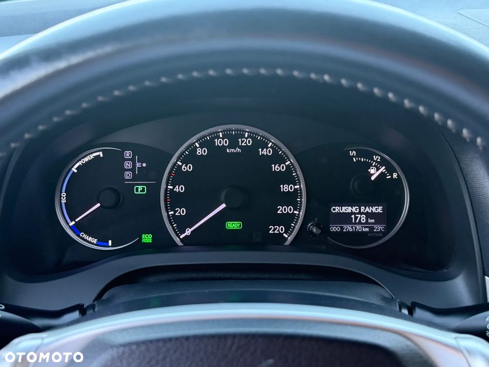 Lexus CT 200h Prestige - 16