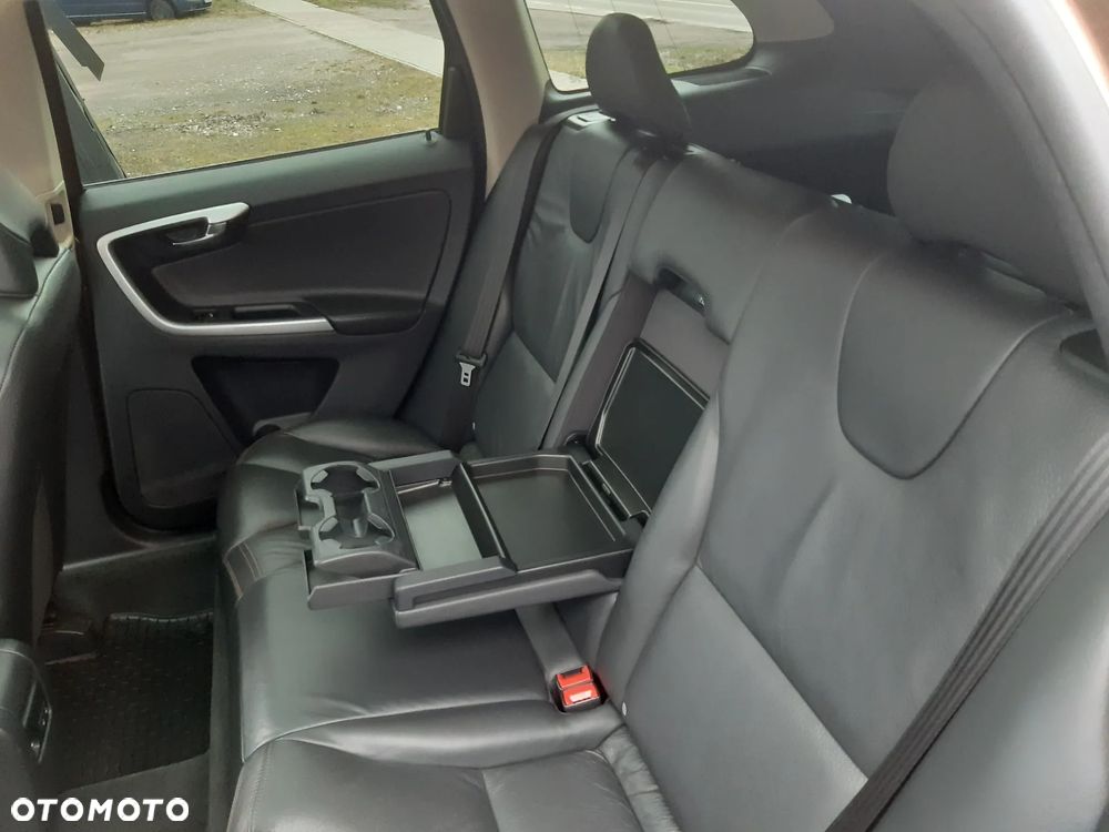 Volvo XC 60 - 11