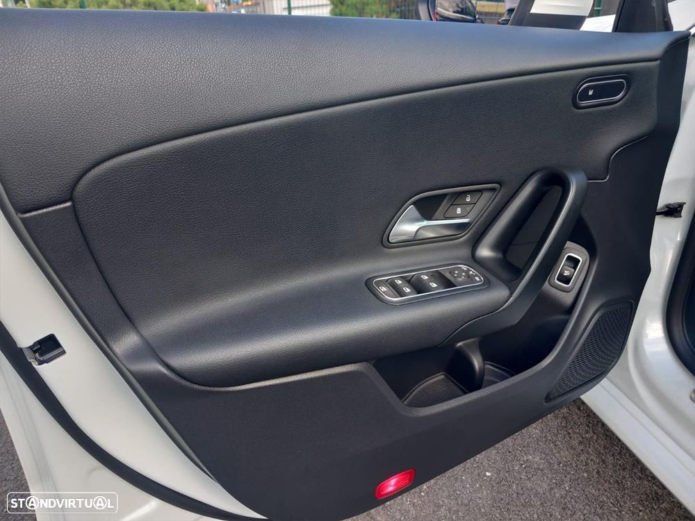 Mercedes-Benz CLA 180 d Shooting Brake Style Plus Aut. - 10