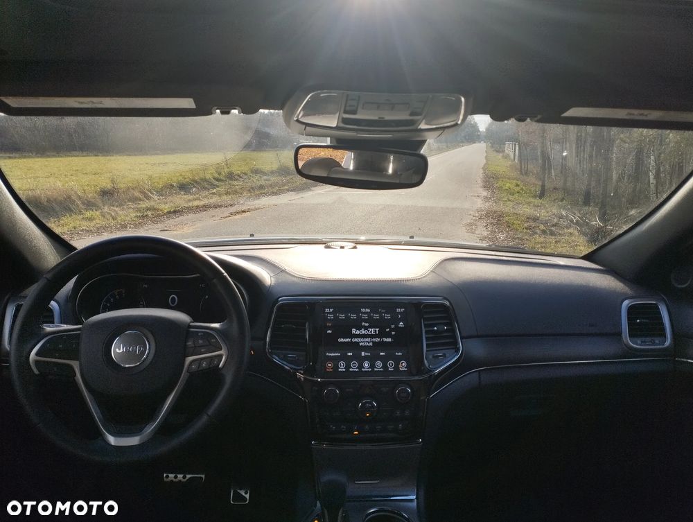 Jeep Grand Cherokee 5.7 V8 Overland - 23