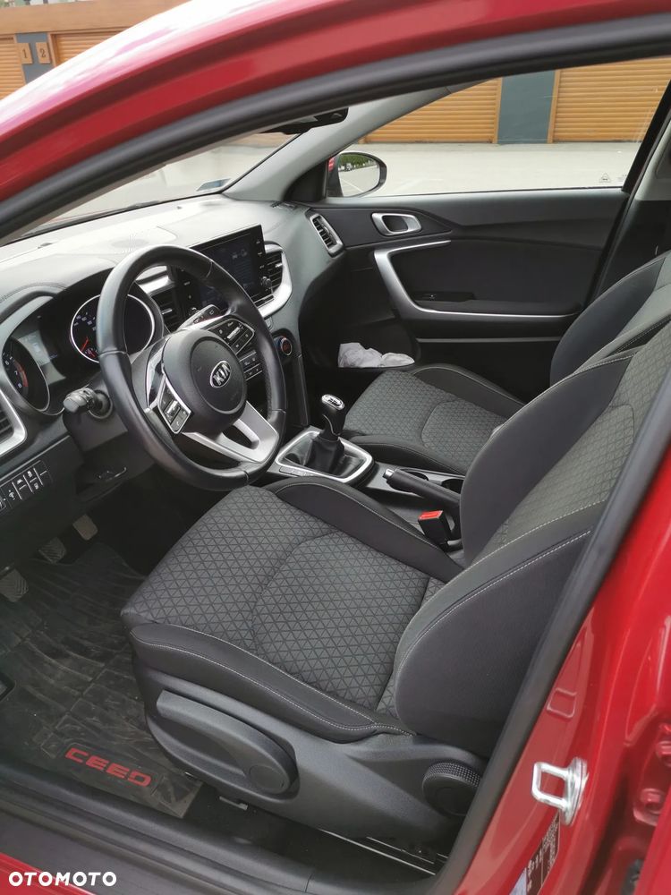 Kia Ceed 1.0 T-GDI M - 11