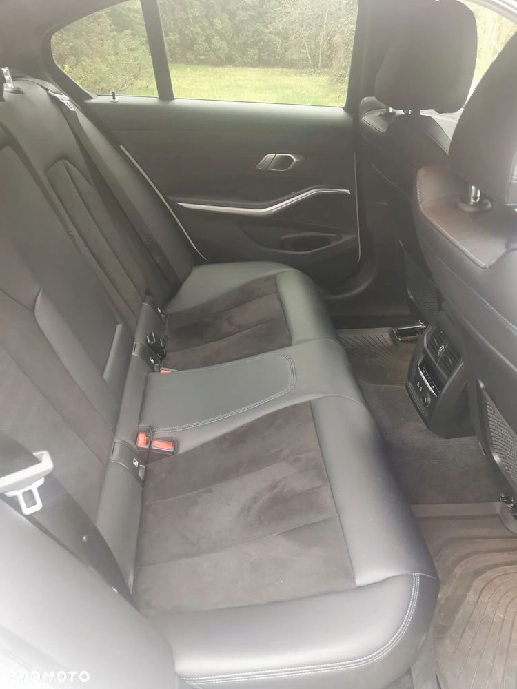 BMW Seria 3 320i M Sport - 7