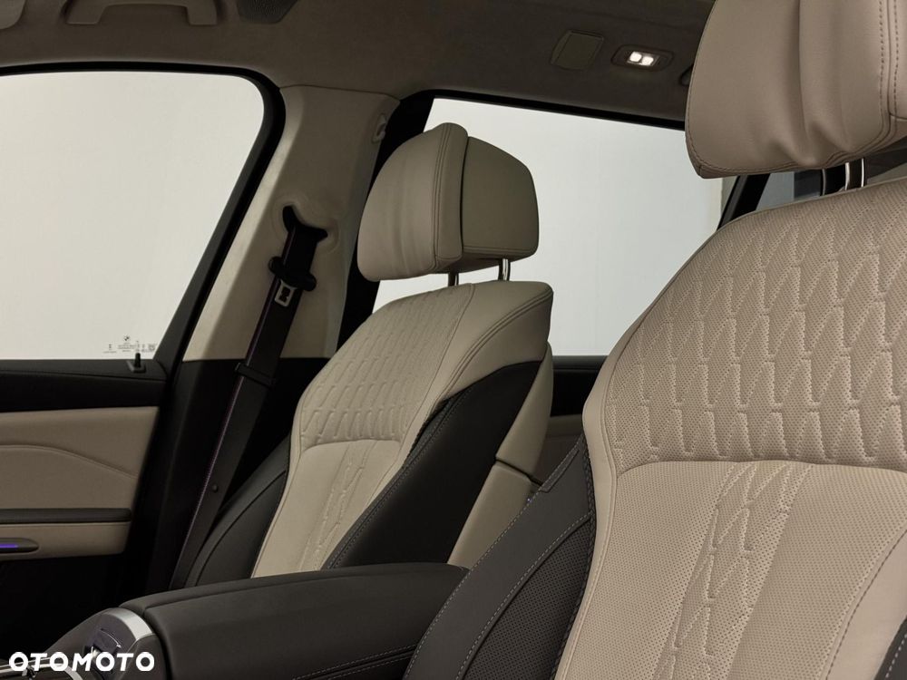 BMW X7 - 11