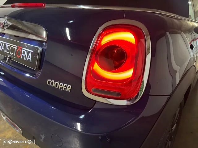 MINI Cabrio Cooper Auto - 16