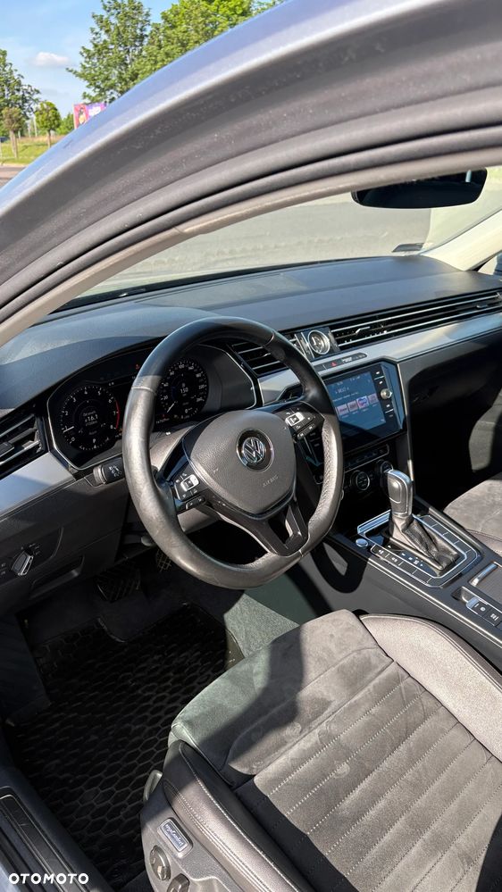 Volkswagen Passat - 7