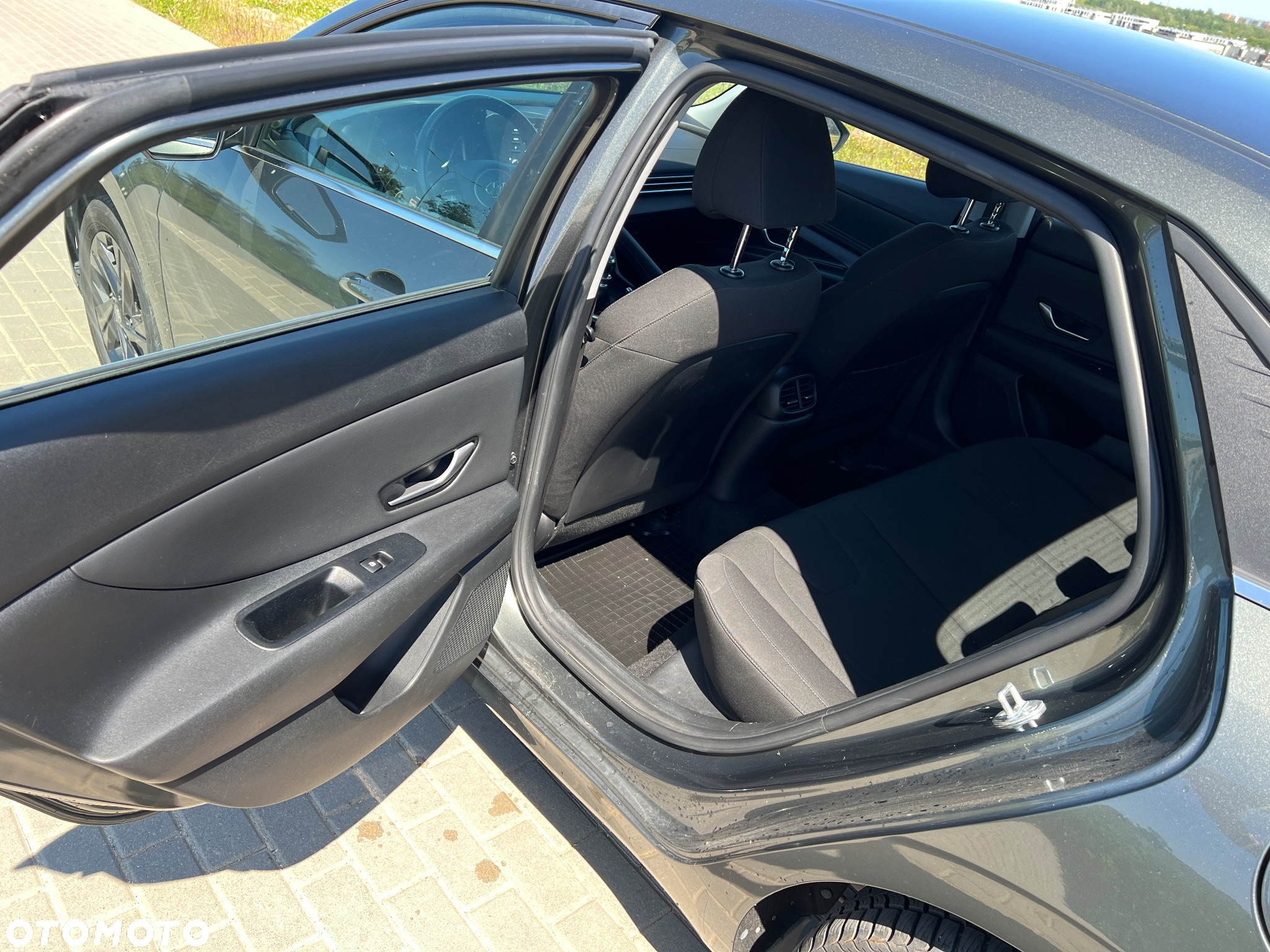 Hyundai Elantra 1.6 Modern - 25