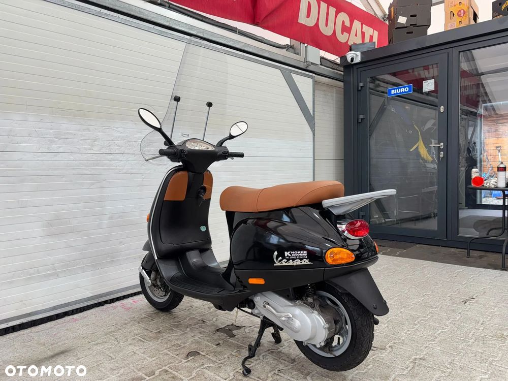 Piaggio Vespa - 36