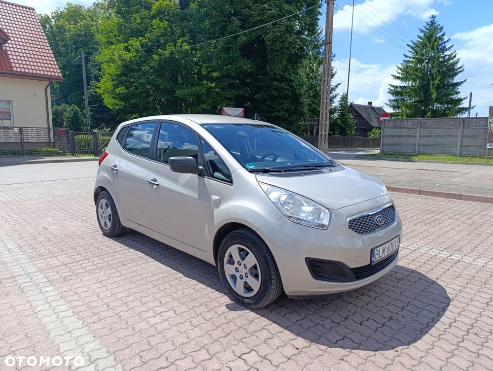 Kia Venga - 4