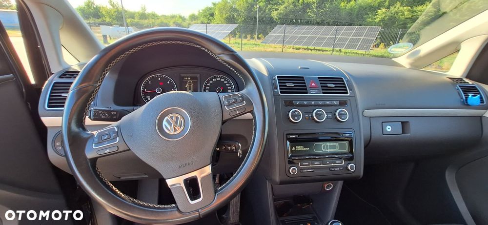 Volkswagen Touran 2.0 TDI DPF Comfortline - 22