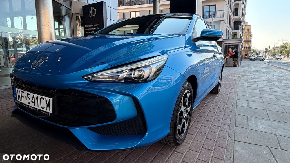 MG HS Hybrid+ - 12