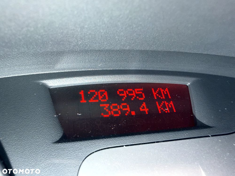 Renault Clio 1.2 16V Ripcurl - 9