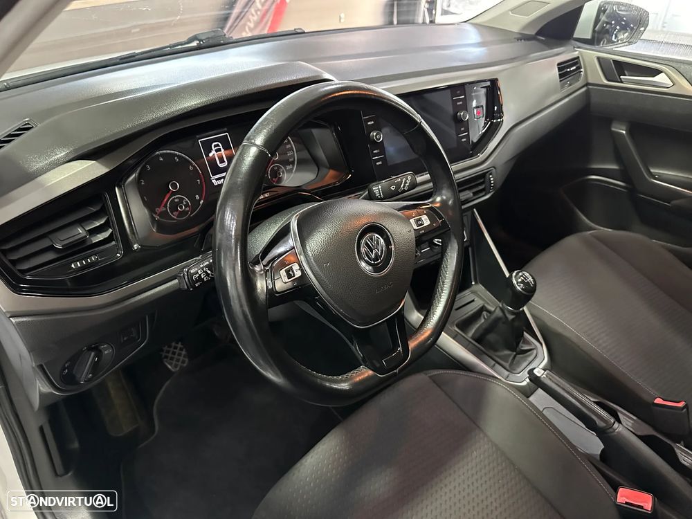 VW Polo 1.0 Confortline - 19