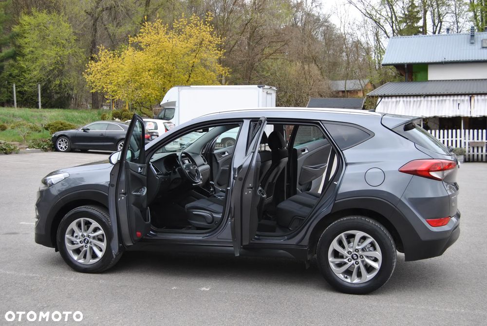 Hyundai Tucson blue 1.7 CRDi 2WD Style - 13