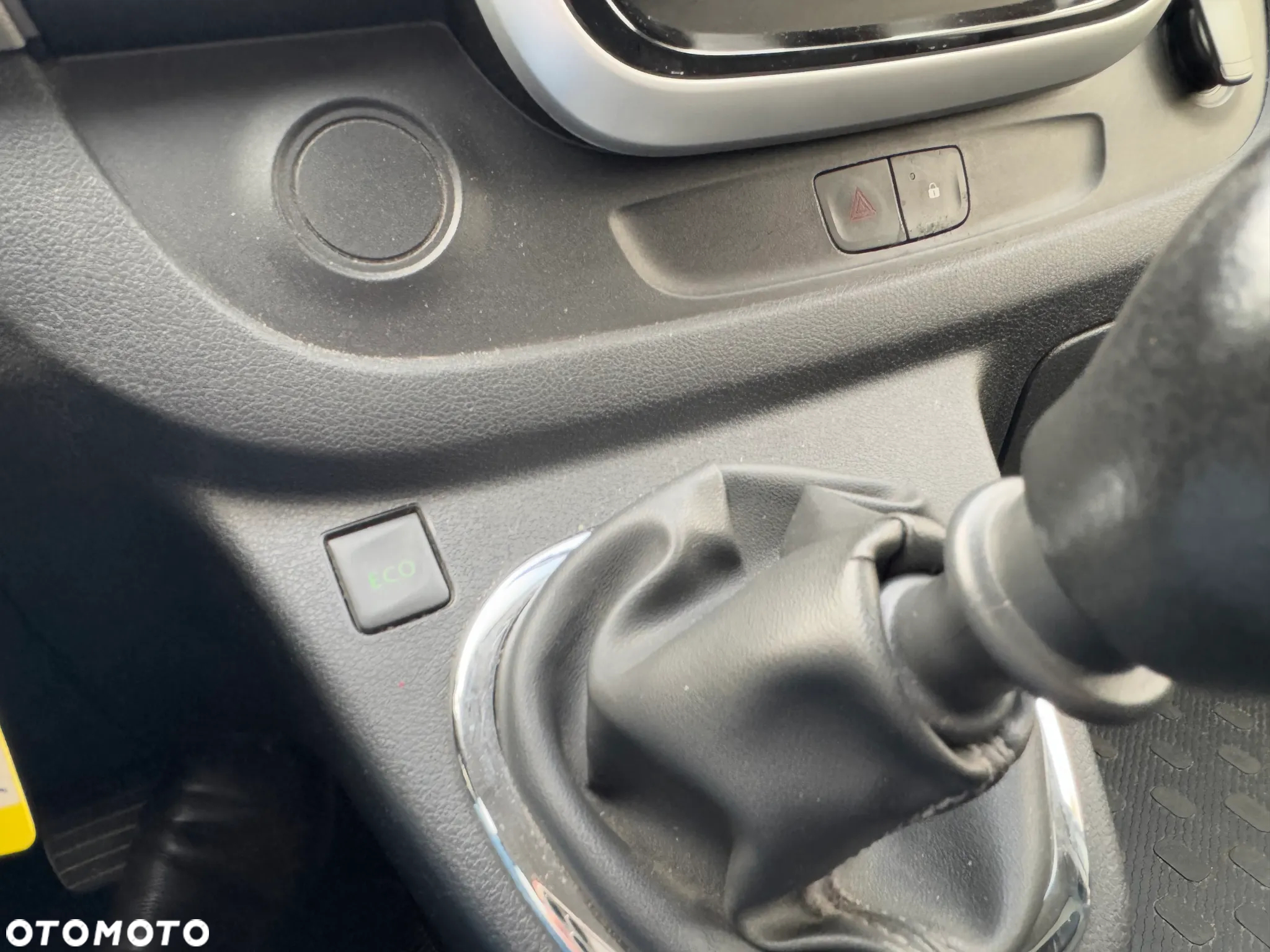 Renault Trafic - 19