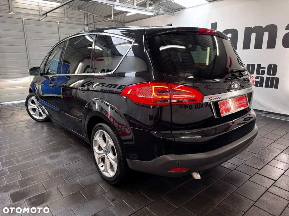 Ford S-Max - 13