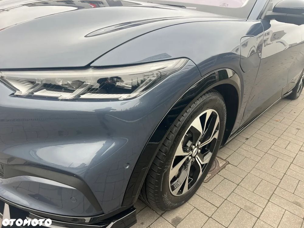 Ford Mustang Mach-E AWD - 9