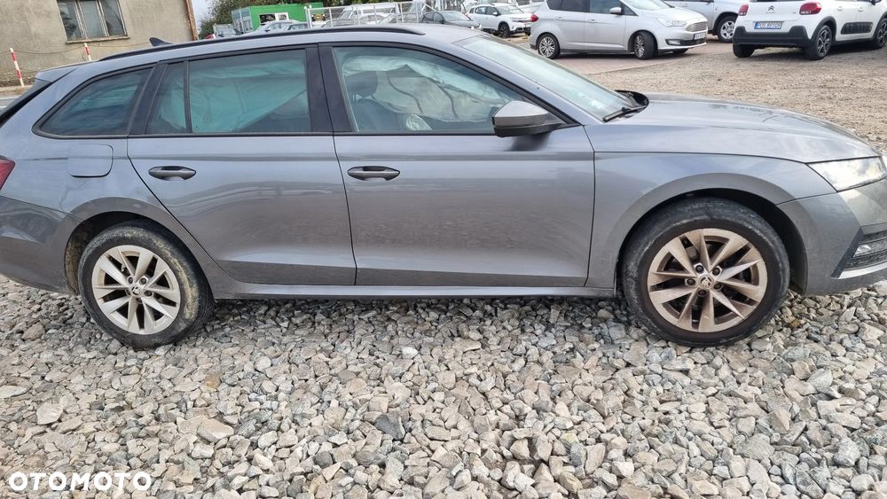 Skoda Octavia 2.0 TDI Style DSG - 10